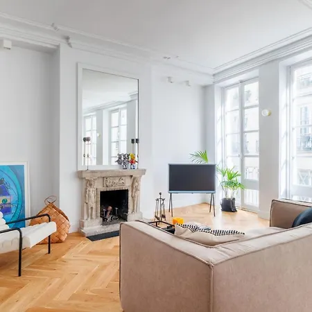 Luxury Living A Montorgueil Apartment Paris